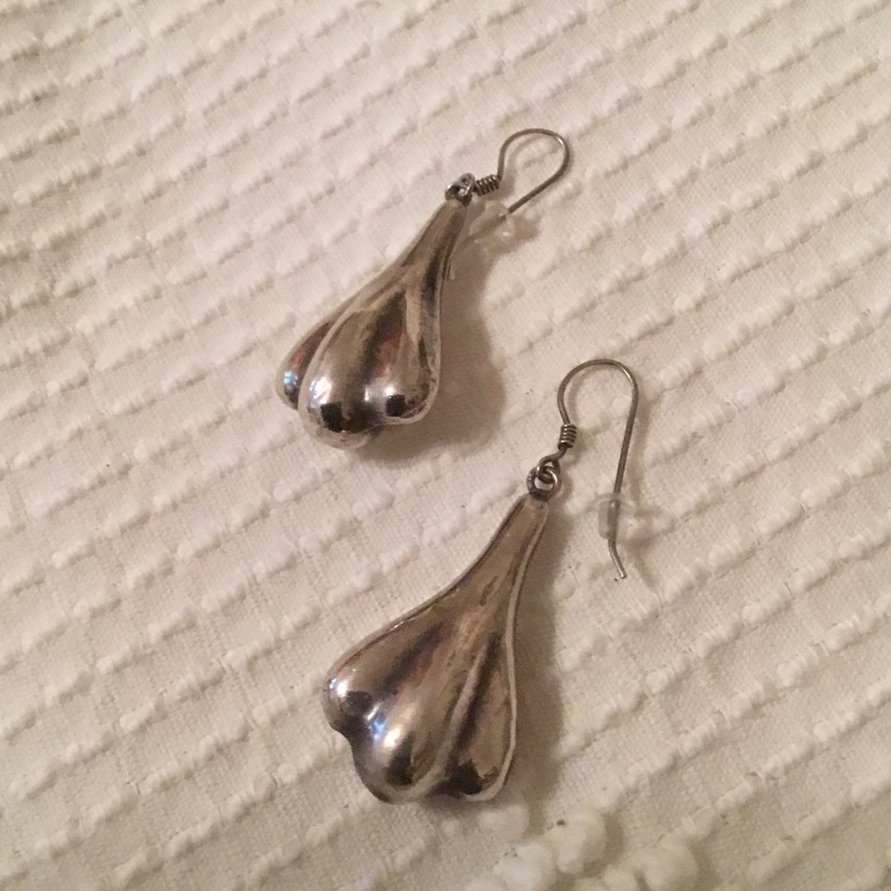 Sterling teardrop fluted earrings 921